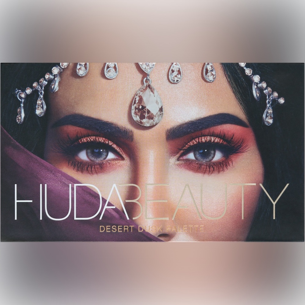 HOST PICK❗️RARE ❗️HUDA BEAUTY DESERT DUSK EYE PALLET ❤️BRAND NEW IN A BOX ❤️